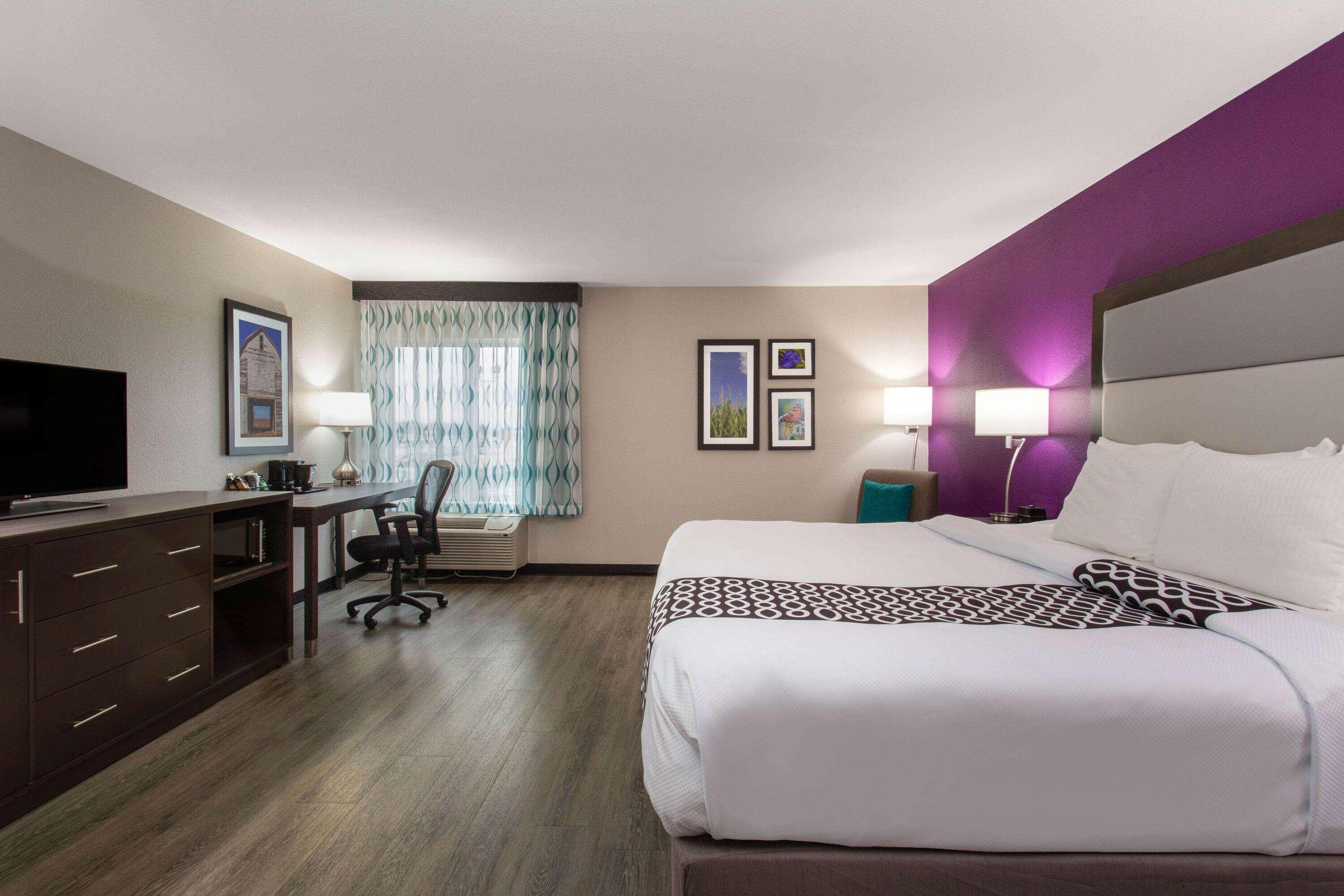 La Quinta By Wyndham Effingham Hotel Exterior photo