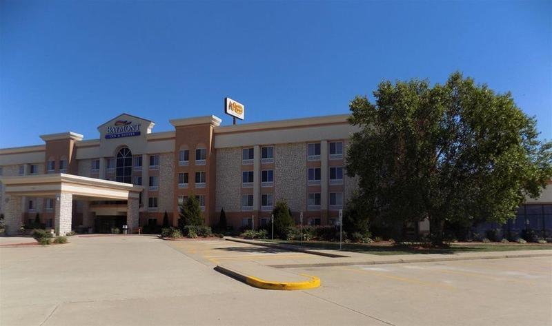 La Quinta By Wyndham Effingham Hotel Exterior photo