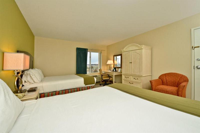 La Quinta By Wyndham Effingham Hotel Exterior photo